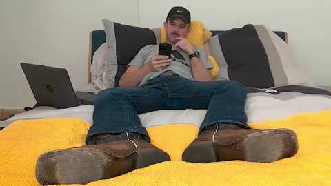 TylerLogan813 online show from 09.29.25