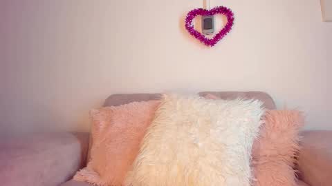 tylla__ online show from 02.25.26