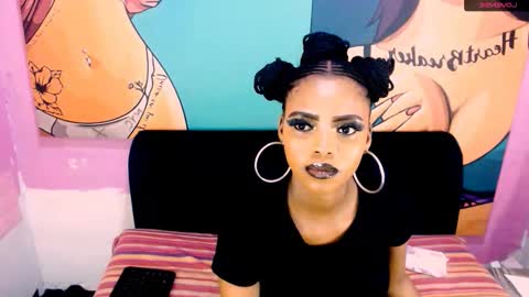 Snapshot of tyrabangz chatting on 11.04.25 Tyra online show from 11.04.25