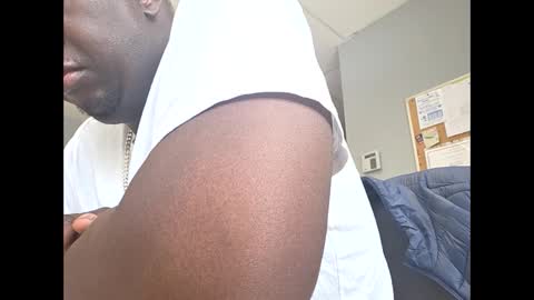 Snapshot of tyroneall chatting on 05.28.26 tyroneall online show from 05.28.26