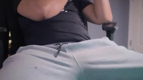 Slong Dong online show from 03.04.25