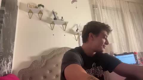 tyy0ung online show from 06.02.26