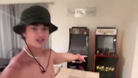 tyy0ung online show from 08.08.26