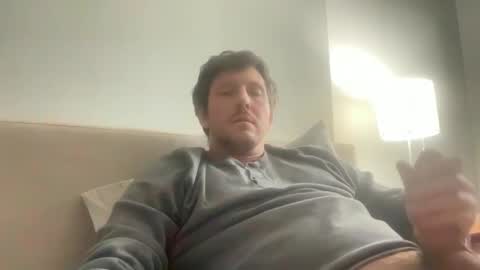 Snapshot of u28005 chatting on 12.31.24 u28005 online show from 12.31.24