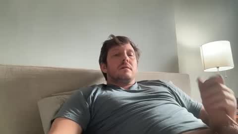 Snapshot of u28005 chatting on 01.02.25 u28005 online show from 01.02.25