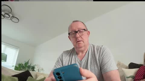ukhotmaturefuncouple online show from 05.31.26