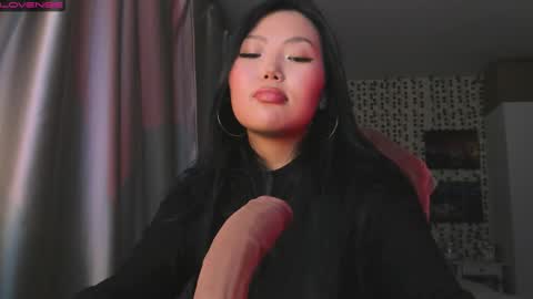 Snapshot of uko_sa chatting on 11.05.25 uko sa online show from 11.05.25