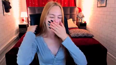 Snapshot of ulianeer chatting on 06.29.26 Ulia online show from 06.29.26