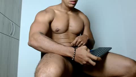 Snapshot of ulisess15 chatting on 05.14.26 Felipe model independent online show from 05.14.26