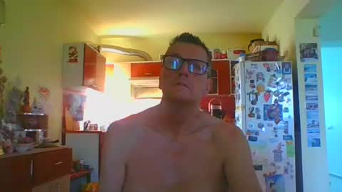Snapshot of ulmeni4 chatting on 06.24.26 ulmeni4 online show from 06.24.26
