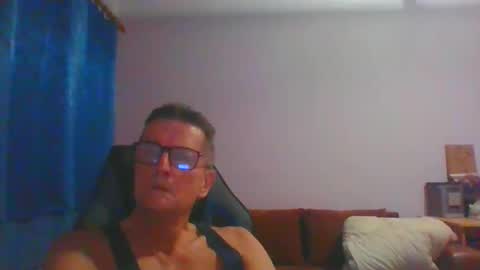 ulmeni7 online show from 11.17.25