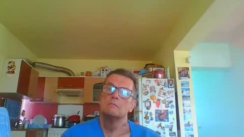 Snapshot of ulmeni7 chatting on 04.19.26 ulmeni7 online show from 04.19.26