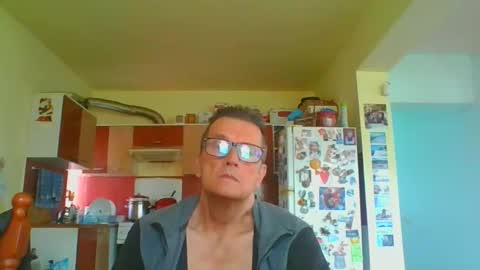 Snapshot of ulmeni7 chatting on 04.21.26 ulmeni7 online show from 04.21.26
