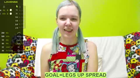 Snapshot of ultra_meow chatting on 01.26.25 Roxy online show from 01.26.25