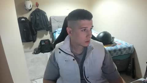 Snapshot of ulxer chatting on 05.07.26 hi im mike tyson - online show from 05.07.26