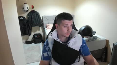 Snapshot of ulxer chatting on 05.17.26 hi im mike tyson - online show from 05.17.26