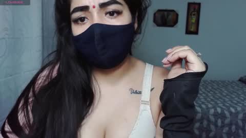 Snapshot of umarany chatting on 10.03.25 umarani online show from 10.03.25