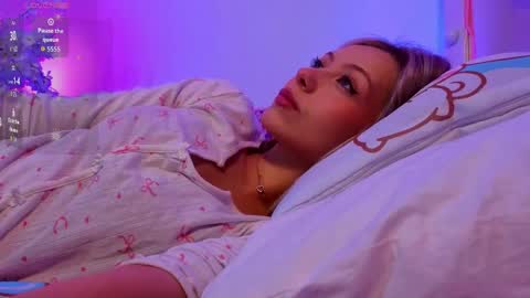 Snapshot of umpa_lummpa_ chatting on 04.12.26 umpa_lummpa_ online show from 04.12.26