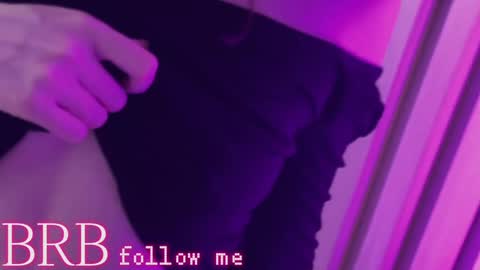 Una  online show from 01.25.25