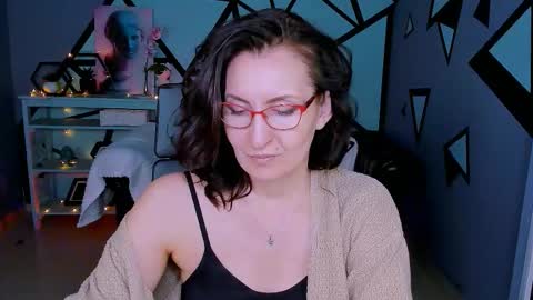 Snapshot of unatera chatting on 02.07.26 UnaTera online show from 02.07.26