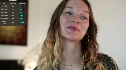 Sasha online show from 11.19.25