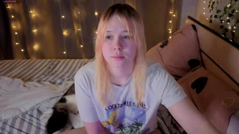 unburntkatniss online show from 04.13.26