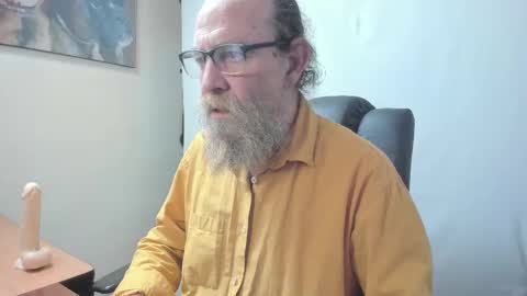 Uncle Hottie online show from 03.03.26