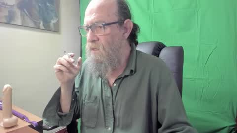 Snapshot of uncle_hottiecb chatting on 03.17.26 Uncle Hottie online show from 03.17.26