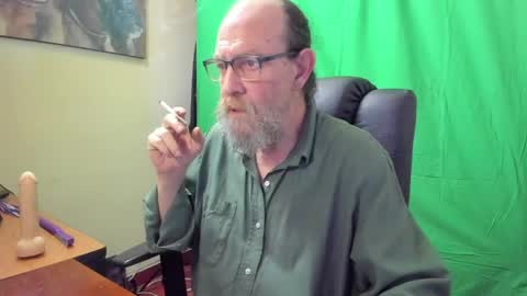 Snapshot of uncle_hottiecb chatting on 04.15.26 Uncle Hottie online show from 04.15.26