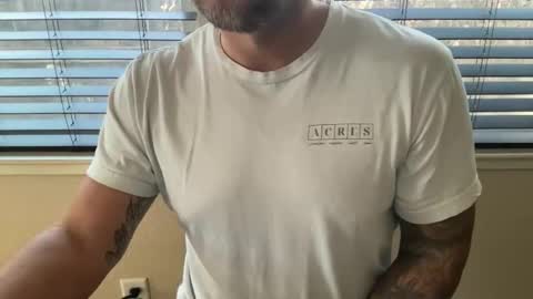 Snapshot of uncleblazer10 chatting on 12.01.25 uncleblazer10 online show from 12.01.25