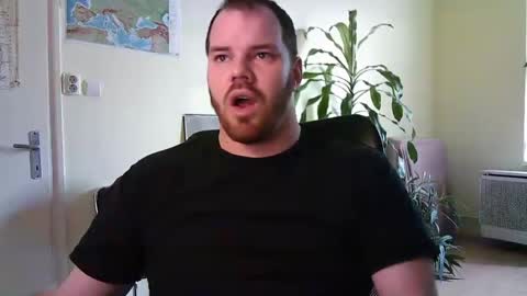 Snapshot of uncut_strong chatting on 01.11.25 Uncut Strong online show from 01.11.25