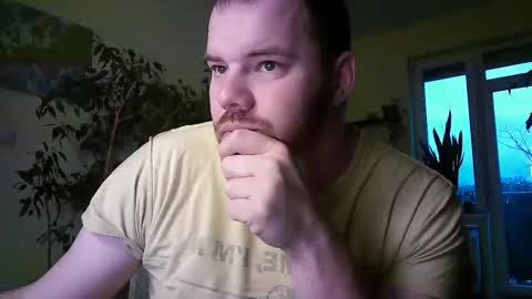 Snapshot of uncut_strong chatting on 12.22.25 Uncut Strong online show from 12.22.25