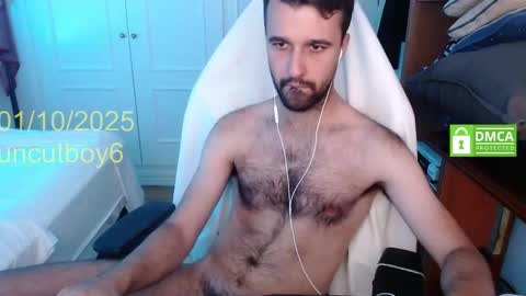 Snapshot of uncutboy6 chatting on 10.01.25 Uncut online show from 10.01.25