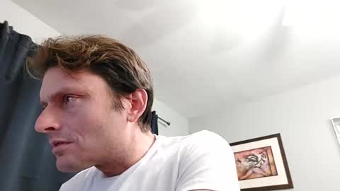 Snapshot of undress_me_ chatting on 01.05.25 undress me online show from 01.05.25