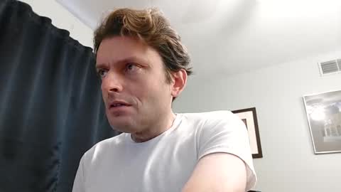 Snapshot of undress_me_ chatting on 01.08.25 undress me online show from 01.08.25