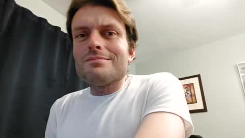 Snapshot of undress_me_ chatting on 02.26.25 undress me online show from 02.26.25