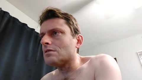 Snapshot of undress_me_ chatting on 02.26.25 undress me online show from 02.26.25