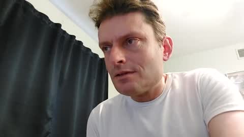 Snapshot of undress_me_ chatting on 03.10.25 undress me online show from 03.10.25