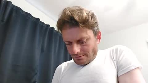 Snapshot of undress_me_ chatting on 09.21.25 undress me online show from 09.21.25