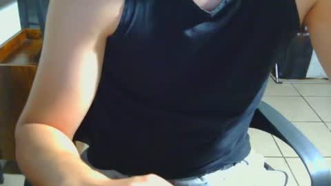 Snapshot of undressme_ chatting on 07.15.26 UndressMe online show from 07.15.26