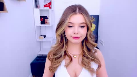 Snapshot of unforgettablalice chatting on 02.20.25 Alice online show from 02.20.25