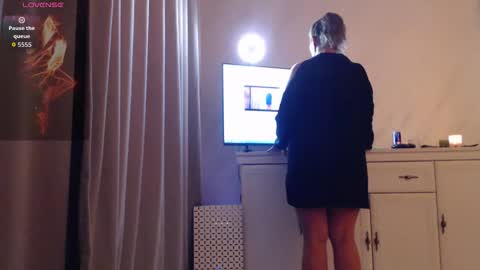 Eva online show from 04.27.26