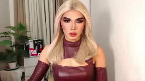 Miss Andrea online show from 12.05.25