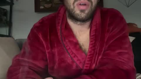 Snapshot of universalstudihoes chatting on 01.04.25 universalstudihoes online show from 01.04.25