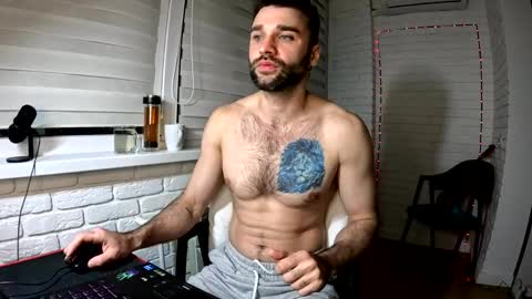 Snapshot of unnknow2024 chatting on 04.16.26 SlavaVibes online show from 04.16.26