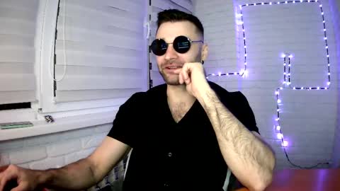 Snapshot of unnknow2024 chatting on 04.24.26 SlavaVibes online show from 04.24.26