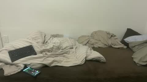 Snapshot of unverifiedbwc chatting on 04.05.26 Stepbro online show from 04.05.26