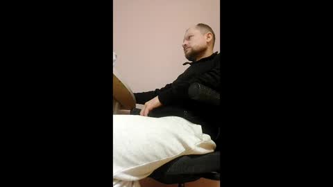 uoiuytr online show from 01.05.26