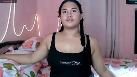 Snapshot of ur_baby_rebbecca chatting on 05.13.26 SINGLE online show from 05.13.26