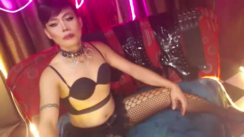 Snapshot of ur_dominatrix chatting on 02.08.26 MISS ANNA online show from 02.08.26